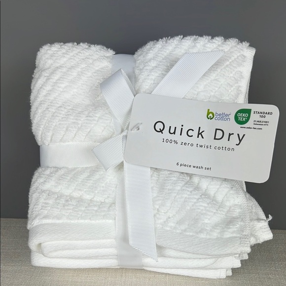 Quick Dry White Washcloths 100% Zero Twist Cotton Textured 6 Piece Set NEW - Picture 1 of 7